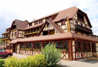 Hotel Au Parc des Cigognes has Balcony rooms
