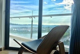 Angela House Ha Long allows 18 year olds to book a room