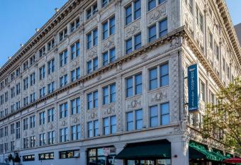 Homewood Suites by Hilton Nashville-Downtown allows 18 year olds to book a room