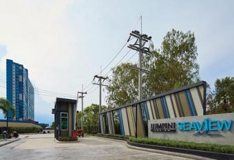 Lumpini Cha-am SeaView by Chalitta has Balcony rooms