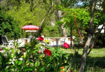 La Pierre Lys has Balcony rooms