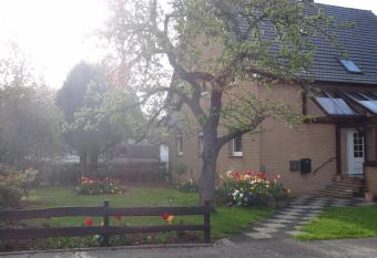 Ferienwohnung Gr  newaldstra  e 22 has Balcony rooms