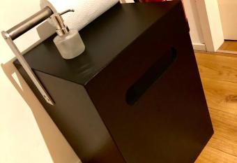 accademia00 allows 18 year olds to book a room