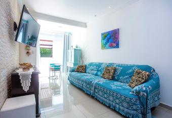 Apartamento   guas de Lindoia allows 18 year olds to book a room