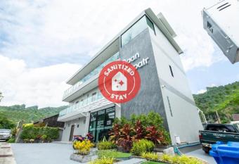 OYO 259 Baan Napatr allows 18 year olds to book a room