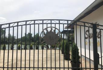 Vila Sunce Morovic has Balcony rooms