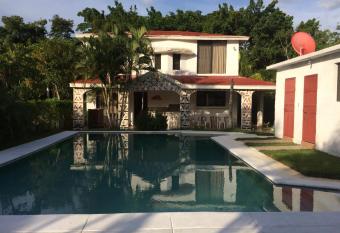 Casa Canta Rana allows 18 year olds to book a room