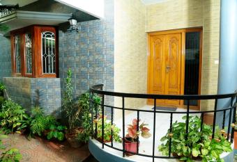 ZuriEL Suite GUEST HOUSE allows 18 year olds to book a room