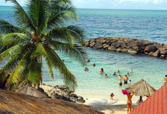 Hotel La Bateliere allows 18 year olds to book a room