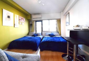 LIONS APARTMENT 516 has Balcony rooms