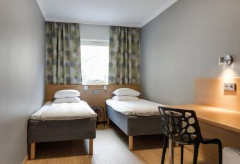 G  teborgs Mini-Hotel allows 18 year olds to book a room