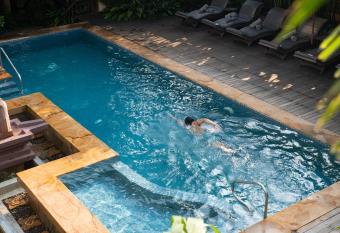 Mane History Lovers allows 18 year olds to book a room