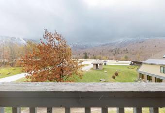 Mountain Green, Unit 3E9 has Balcony rooms