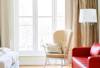 Domizil Gols, Boutique - Hotel allows 18 year olds to book a room