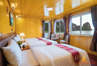 Sunlight Boutique Cruise has Balcony rooms