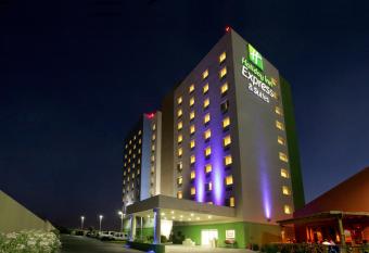 Holiday Inn Express & Suites Monterrey Aeropuerto By IHG allows 18 year olds to book a room