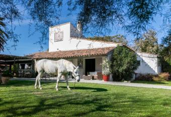 Hotel Mas Des Barres allows 18 year olds to book a room