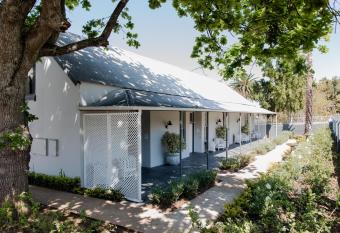 Elianthe Guesthouse has Balcony rooms