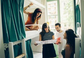 Black Swan Hostel has Balcony rooms