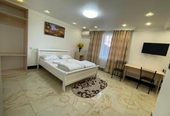 Shaarei Zion has Balcony rooms