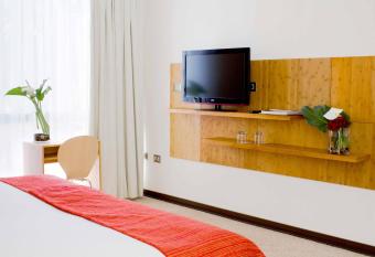 Open Hotel allows 18 year olds to book a room