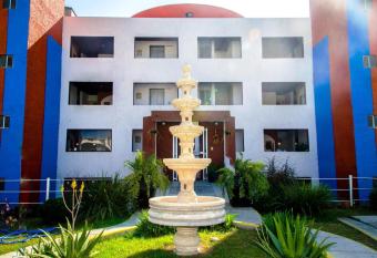 Confort Ejecutivo Suites Lindavista allows 18 year olds to book a room