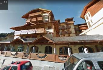 Condominio Excelsior has Balcony rooms