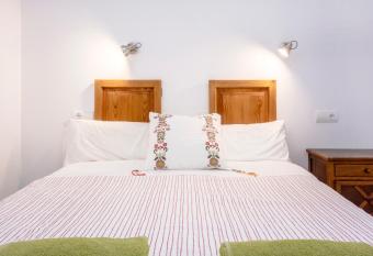 Pensi  n Bellavista has Balcony rooms