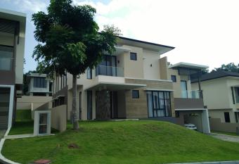 SleepRest @ Nagoya Valley allows 18 year olds to book a room