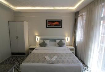 Lemon Residence allows 18 year olds to book a room