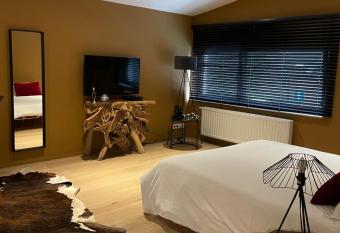 B&B Sup  rieur Villa vanille has Balcony rooms