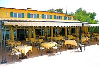 Hotel La Dolce Vita has Balcony rooms