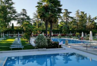 Best Western Plus Hotel Modena Resort has Balcony rooms