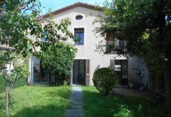 CA`L MOSSEN has Balcony rooms