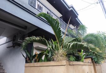 Adi surya guest house allows 18 year olds to book a room