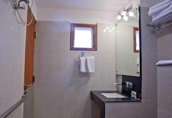 Hotel Rains Inn has Balcony rooms