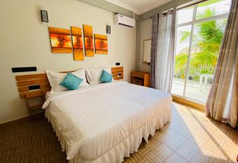 IRIS Beach Residence has Balcony rooms