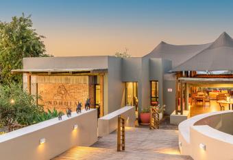 Ndhula Luxury Tented Lodge has Balcony rooms