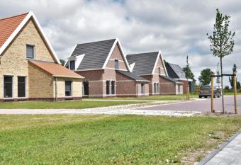 Waterdorp Burdaard allows 18 year olds to book a room