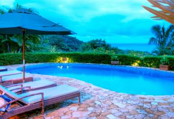 Casa Chameleon Hotel Mal Pais - Adults Only allows 18 year olds to book a room