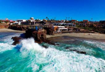 Castillos Del Mar allows 18 year olds to book a room