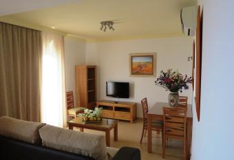 Apartamentos Turisticos Las Yucas has Balcony rooms