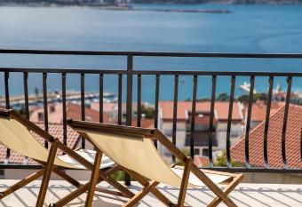 Acapella has Balcony rooms