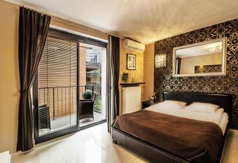 Angel City Center Krakow Aparthotel has Balcony rooms