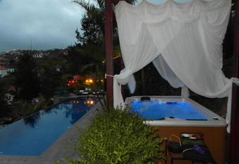 Dazk Golden Estate allows 18 year olds to book a room