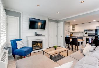 Blue Mountain Getaway at North Creek Resort King Bed has Balcony rooms