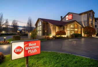 Best Western Plus Mill Creek Inn allows 18 year olds to book a room