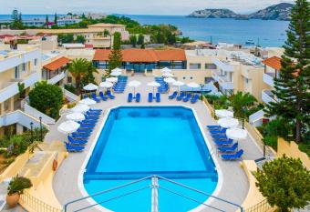 Alexander House Hotel has Balcony rooms