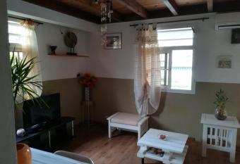 Appartement le Citronnier has Balcony rooms