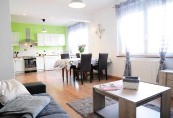 Chez Laurent et Sandrine allows 18 year olds to book a room